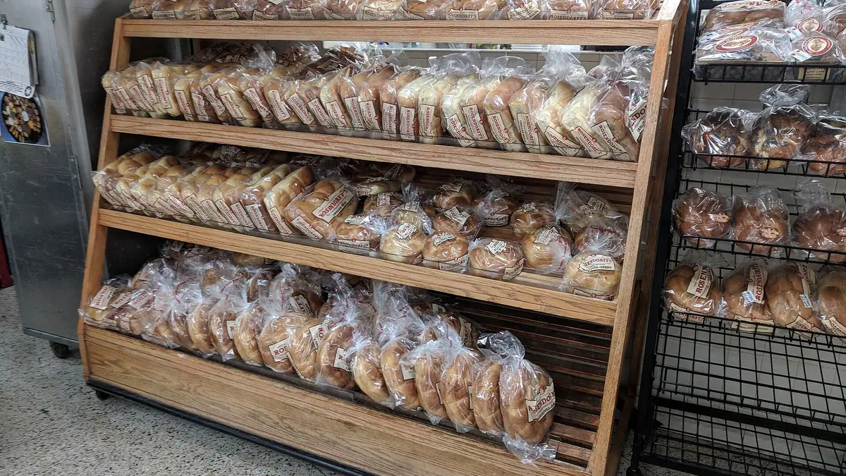 Karamela – bakery in Oakwood, London